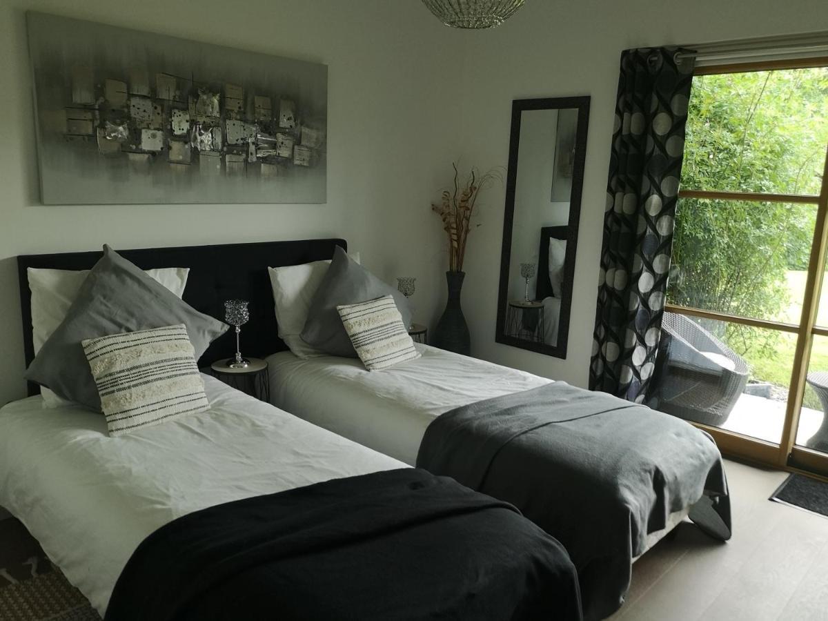 Surville  La Pause B&B 외부 사진