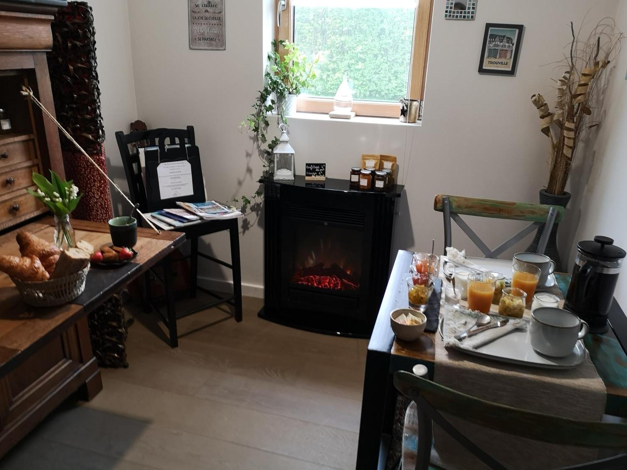 Surville  La Pause B&B 외부 사진